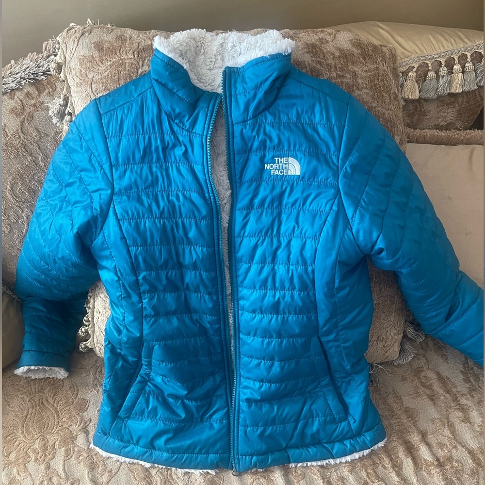 Great condition girls Northface reversible winter coat!